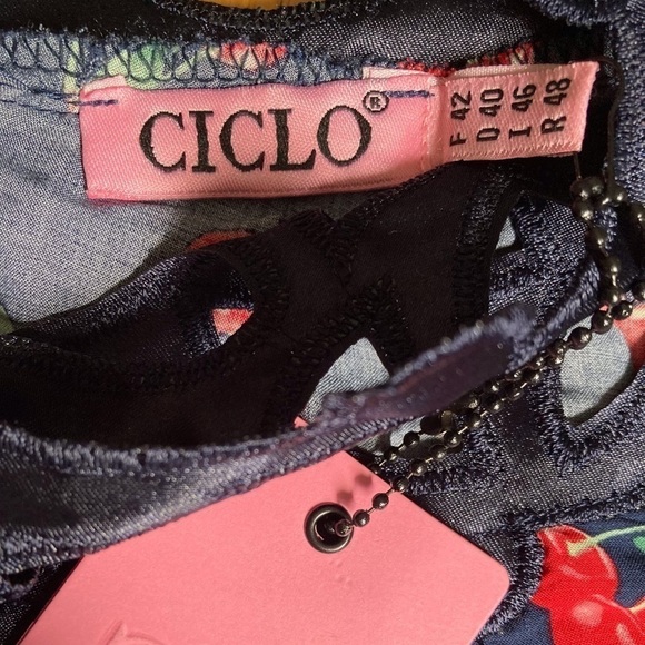 Ciclo Collective Italian Dress Luxury Statement Cherry print Kaftan Dress NWT - Picture 5 of 8